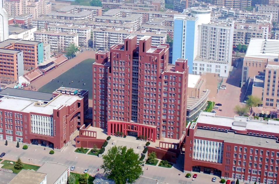 天津醫(yī)科大學主教學樓及圖書館